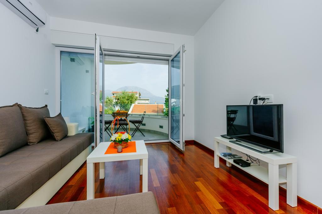 Apartments Bujkovic バール エクステリア 写真