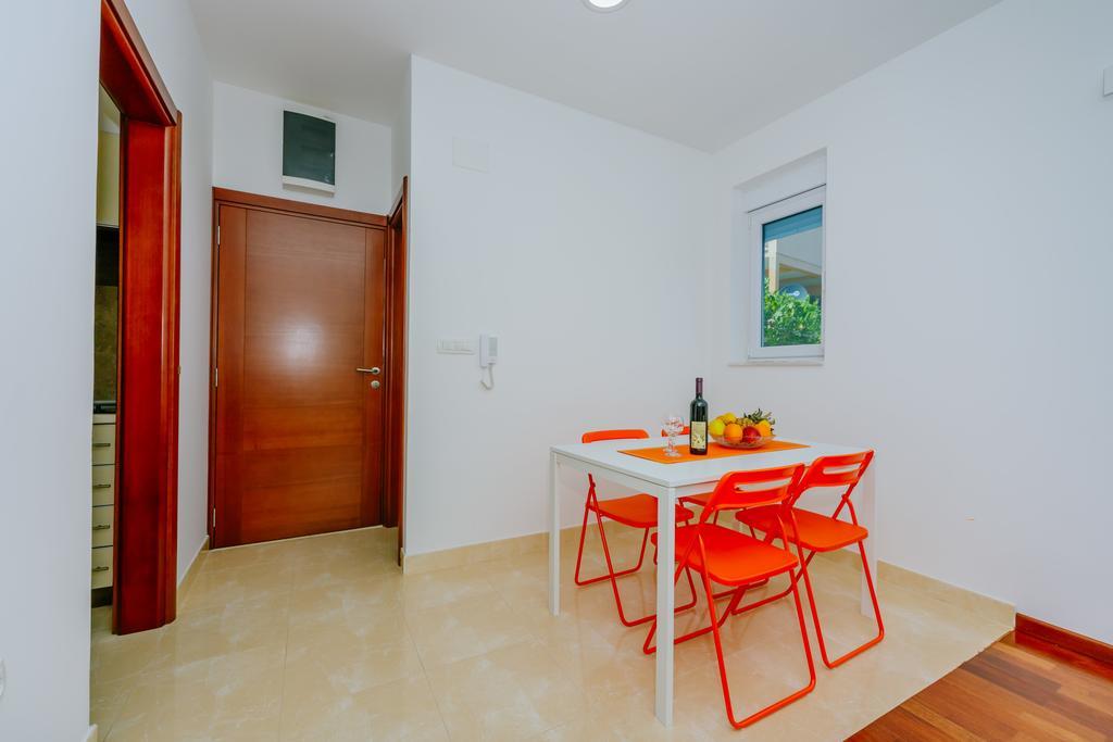 Apartments Bujkovic バール エクステリア 写真