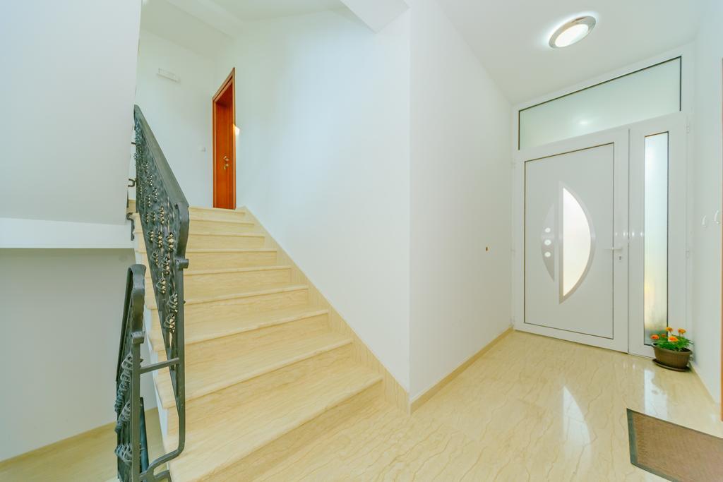 Apartments Bujkovic バール エクステリア 写真