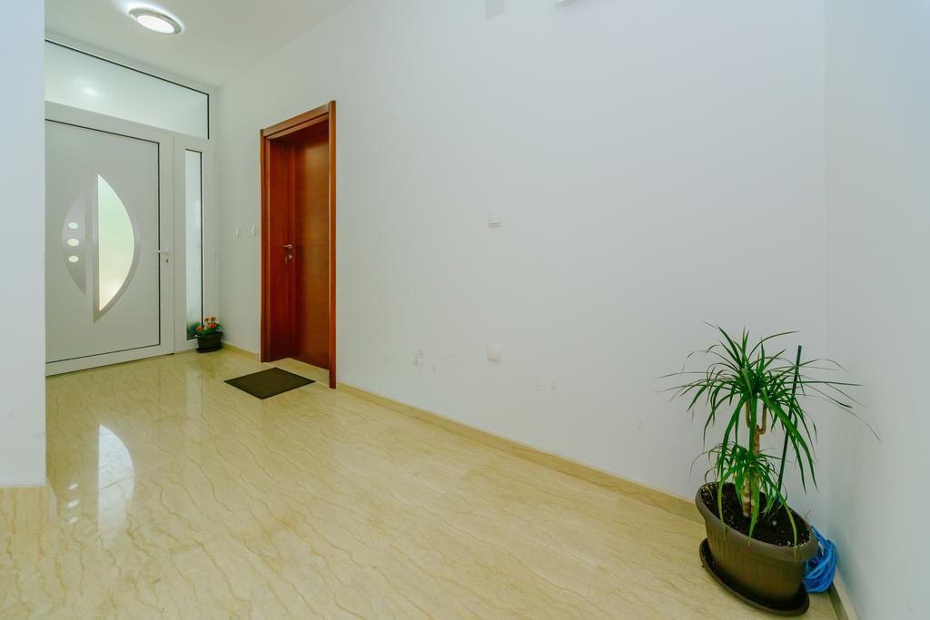 Apartments Bujkovic バール エクステリア 写真