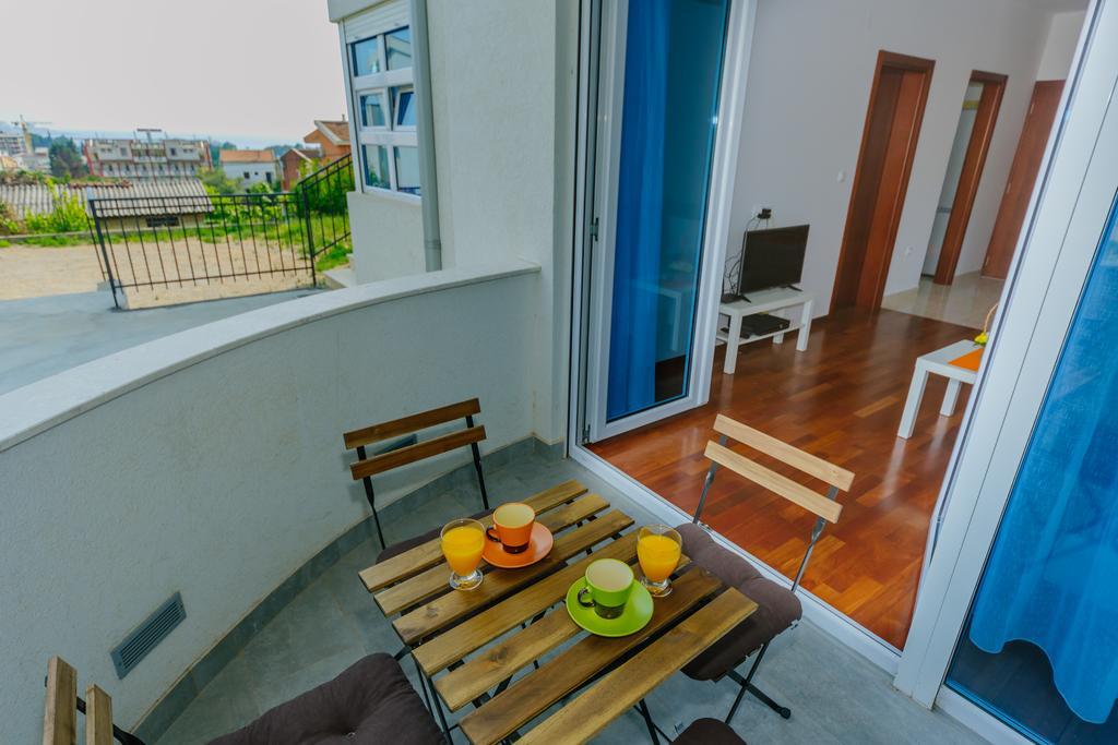 Apartments Bujkovic バール エクステリア 写真