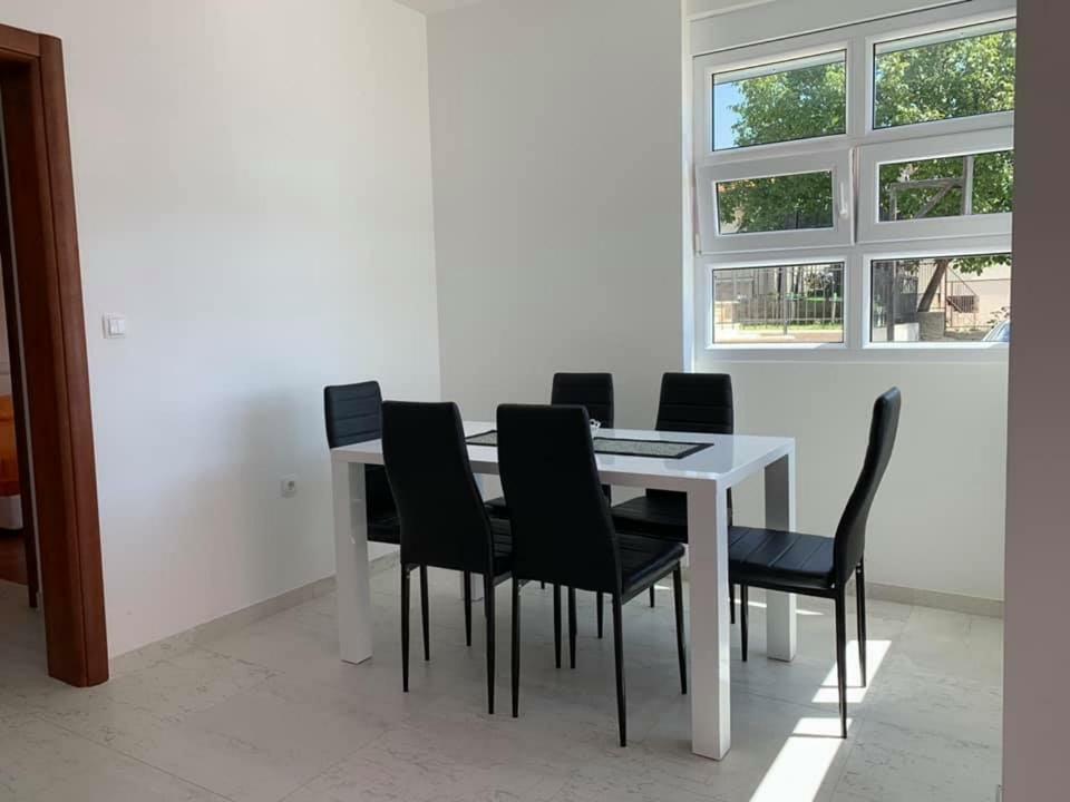 Apartments Bujkovic バール エクステリア 写真
